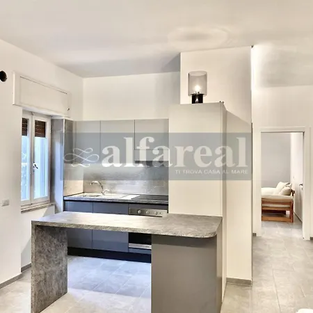 Apartment Elicriso A Pochi Passi Da E Dal Centro! By Alfareal *