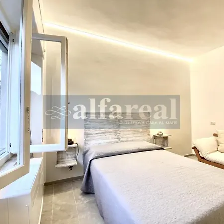 Apartment Elicriso A Pochi Passi Da E Dal Centro! By Alfareal *